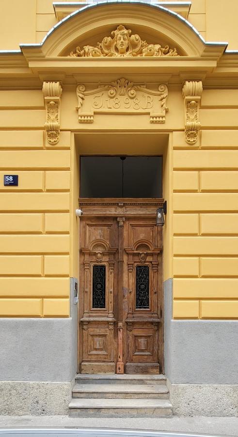 Apartment A.B.S. Secret Garden Zagreb Exterior foto